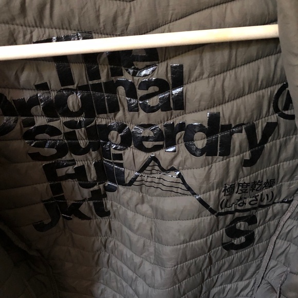 Superdry Olive Bomber Jacket - like new - Picture 4 of 4